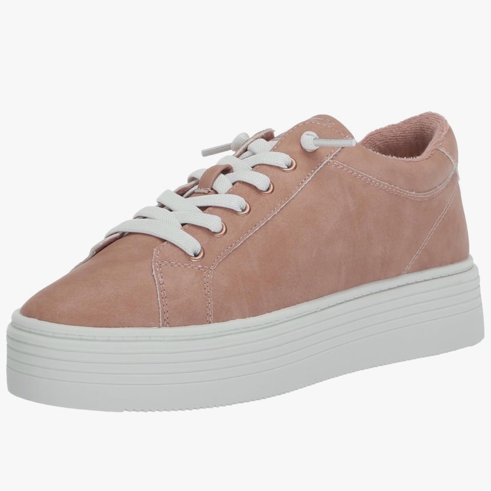 Platform Lace-Up Sneaker in Dusty Pink